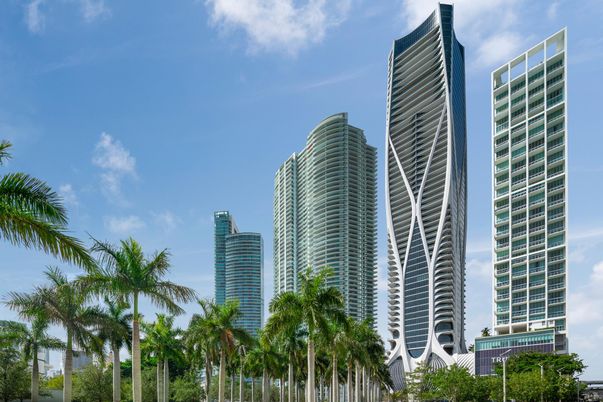 Exterior, Facade, Highrise