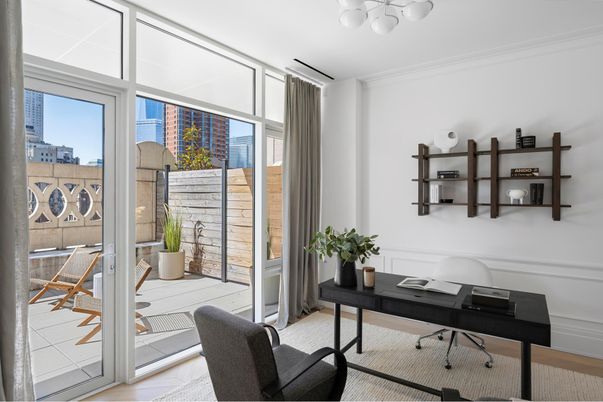 Home Office, Interior