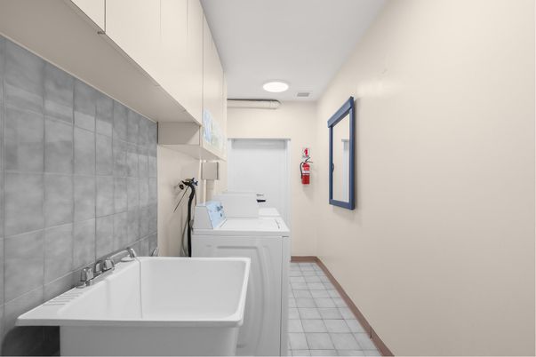 Bathroom, Interior, Recessed Lighting, Washer