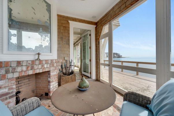 Fireplace, Interior, Water