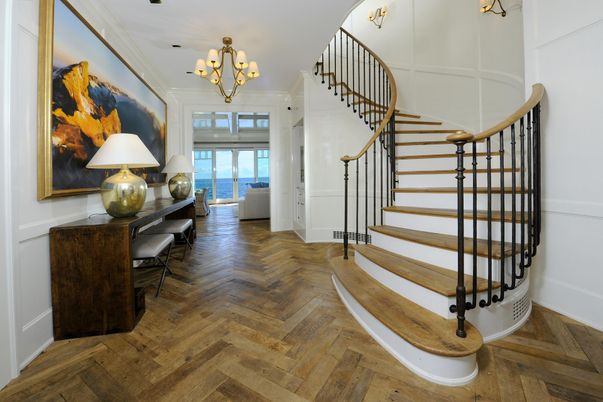 Chandelier, Interior, Water, Wood Texture Flooring