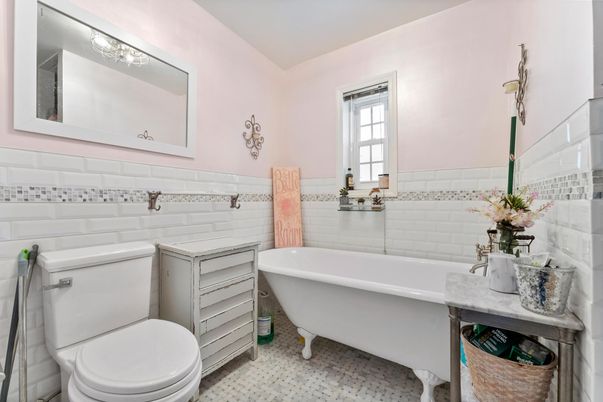 Bathroom, Free Standing Baths, Interior