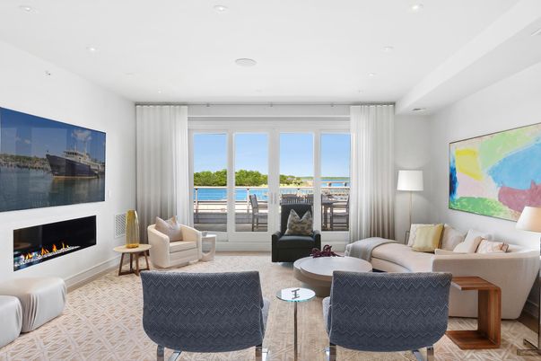Fireplace, Interior, Living room, Recessed Lighting, Water