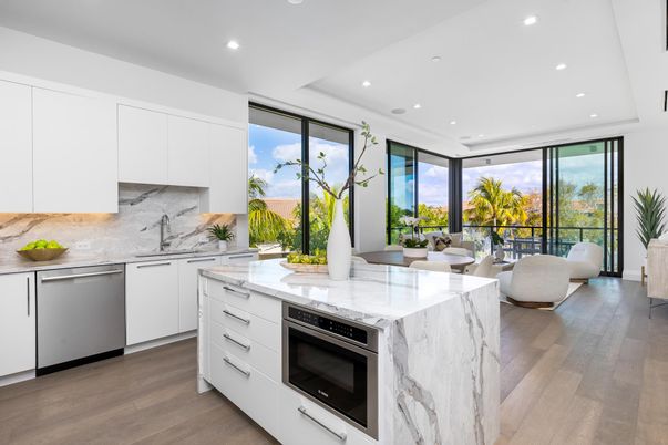 Dining room, Interior, Kitchen, Recessed Lighting, Stainless Steel Appliances, Wood Texture Flooring