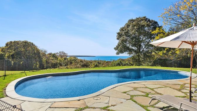 Exterior, Pool, Water