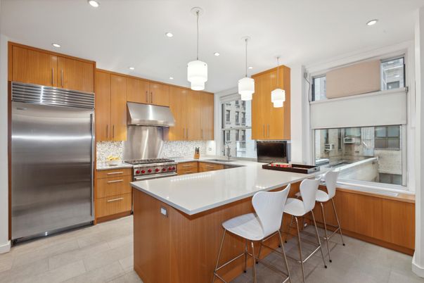 Interior, Kitchen, Pendant Lights, Recessed Lighting, Stainless Steel Appliances