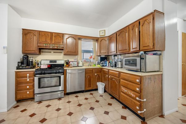 Interior, Kitchen, Stainless Steel Appliances