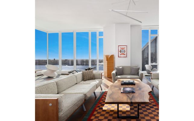 Interior, Living room, Water