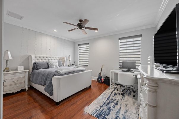 Bedroom, Home Office, Interior, Recessed Lighting, Wood Texture Flooring