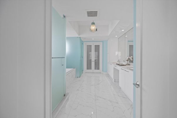Bathroom, Interior, Marble, Recessed Lighting