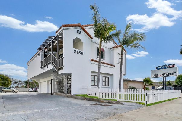 Exterior, Facade, Spanish Mediterranean