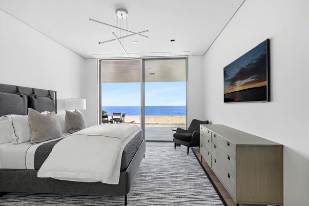 Bedroom, Interior, Water