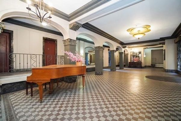 Chandelier, Interior, Piano