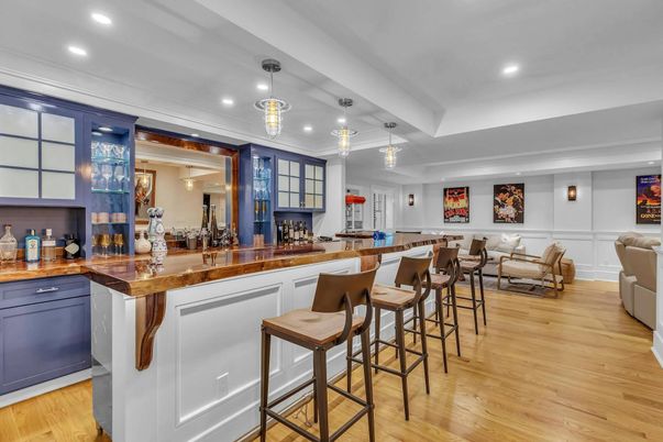 Interior, Living room, Pendant Lights, Recessed Lighting, Wood Texture Flooring
