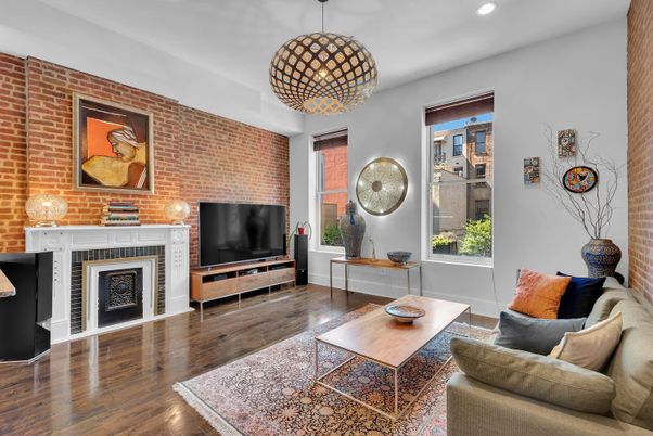 Fireplace, Interior, Living room, Pendant Lights, Recessed Lighting, Stone Walls, Wood Texture Flooring