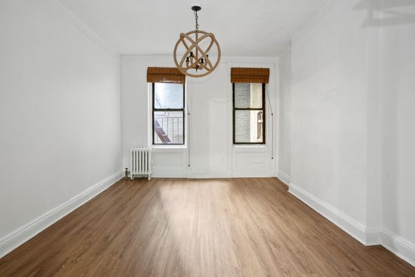 Chandelier, Empty room, Interior, Pendant Lights, Wood Texture Flooring
