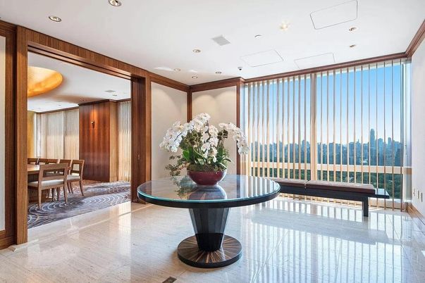 Dining room, Interior, Recessed Lighting