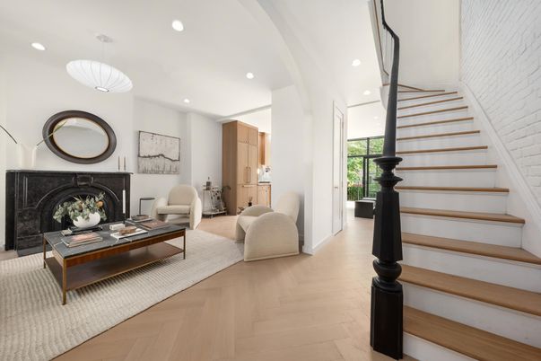 Fireplace, Interior, Living room, Pendant Lights, Recessed Lighting, Wood Texture Flooring
