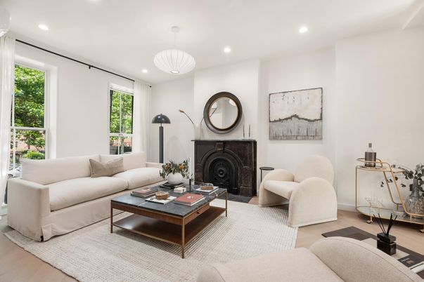 Fireplace, Interior, Living room, Pendant Lights, Recessed Lighting, Wood Texture Flooring
