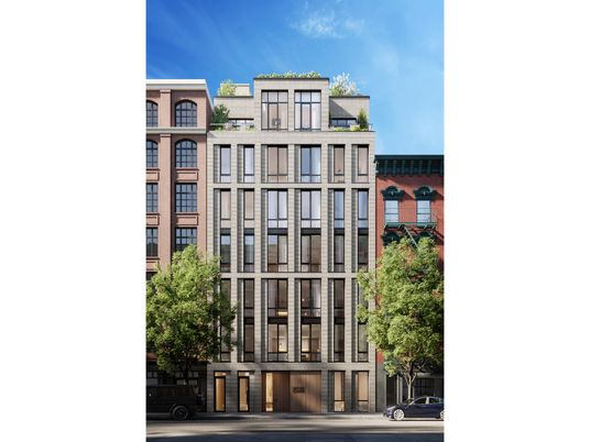 Exterior, Facade, Highrise