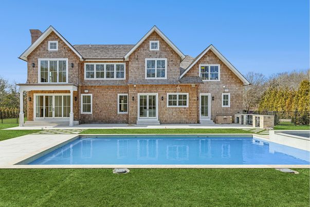 Exterior, Facade, Brick Facade, Pool, Brick Traditional
