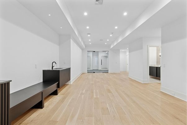 Interior, Recessed Lighting, Wood Texture Flooring