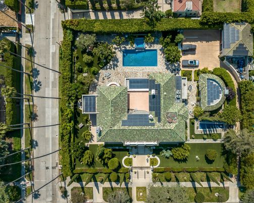 Exterior, Drone