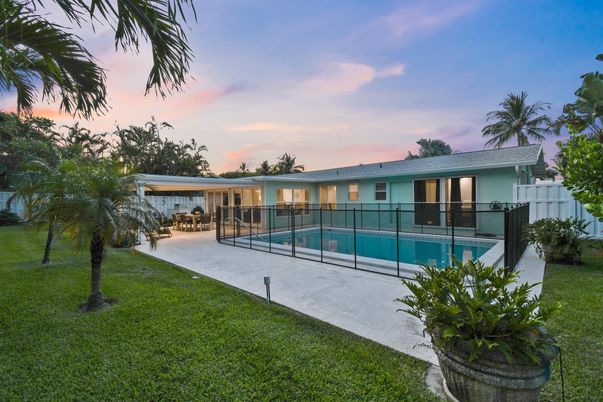Backyard, Exterior, Pool