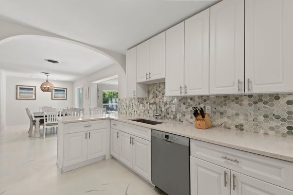 Dining room, Interior, Kitchen, Pendant Lights