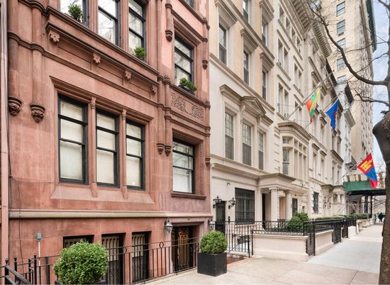 Exterior, Facade, Brownstone