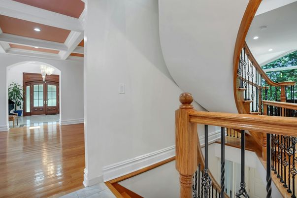 Chandelier, Interior, Recessed Lighting, Wood Texture Flooring