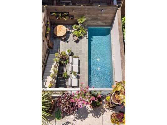 Exterior, Pool