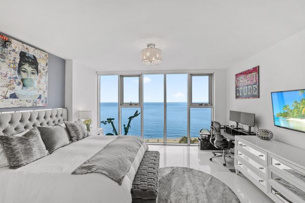 Bedroom, Home Office, Interior, Water