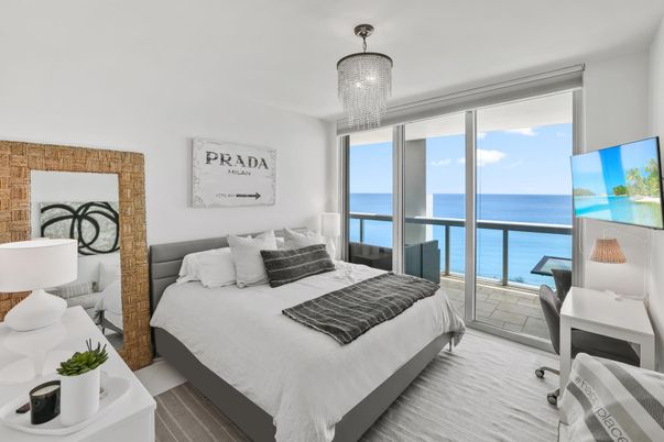 Bedroom, Chandelier, Interior, Water
