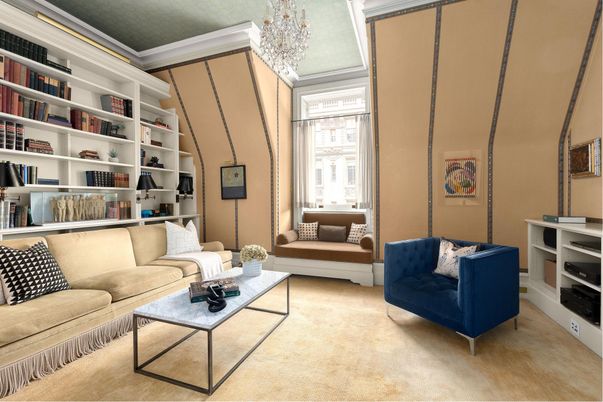 Chandelier, Interior, Living room