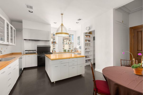 Dining room, Interior, Kitchen, Pendant Lights, Recessed Lighting