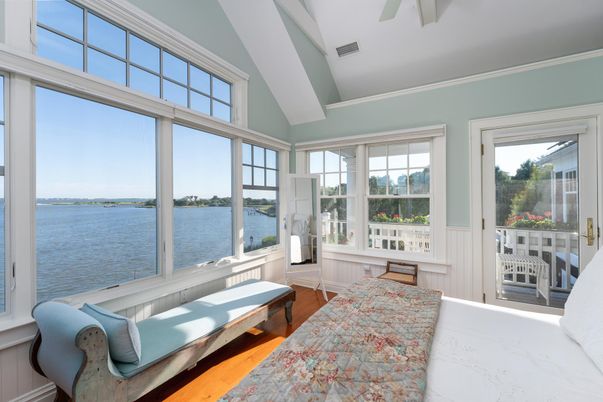 Bedroom, Interior, Sun Room, Water, Wood Texture Flooring