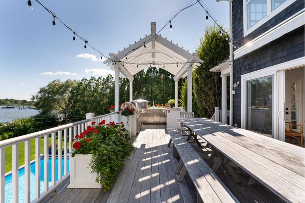 Exterior, Pool, Water