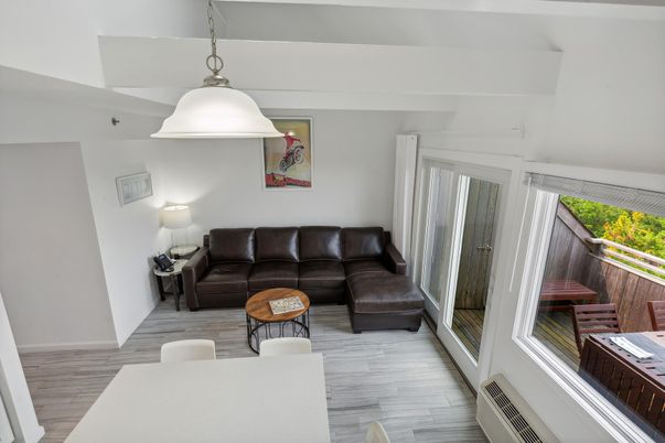 Interior, Living room, Pendant Lights, Wood Texture Flooring