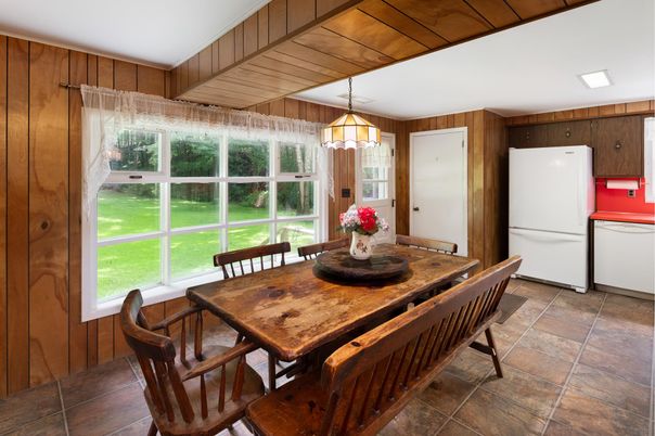 Dining room, Interior, Pendant Lights, Wooden Walls