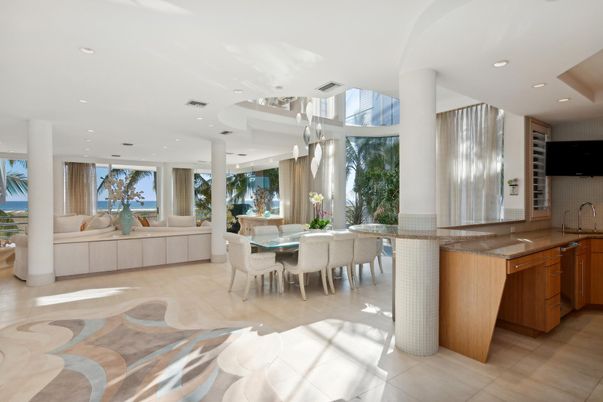 Dining room, Interior, Living room, Recessed Lighting, Water