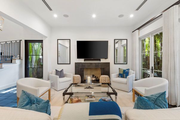 Fireplace, Interior, Living room, Recessed Lighting