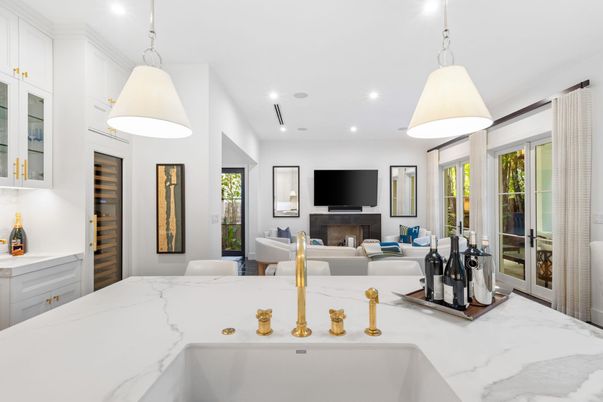 Fireplace, Interior, Living room, Pendant Lights, Recessed Lighting