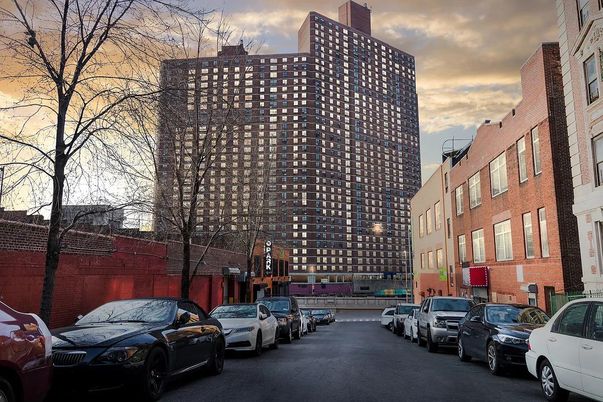 Exterior, Facade, Brick Facade, Highrise