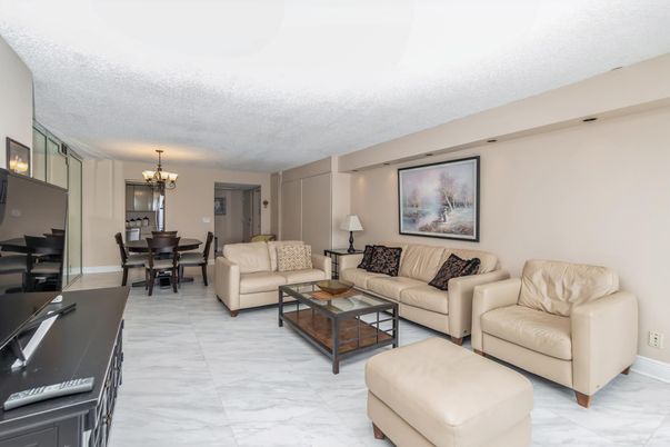Chandelier, Dining room, Interior, Living room, Marble