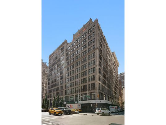 Exterior, Facade, Chicago School