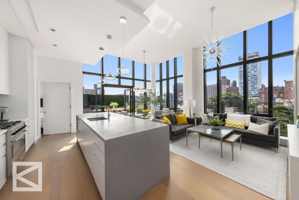 Interior, Kitchen, Living room, Pendant Lights, Recessed Lighting, Wood Texture Flooring