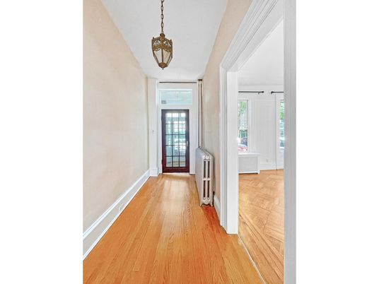 Interior, Pendant Lights, Wood Texture Flooring