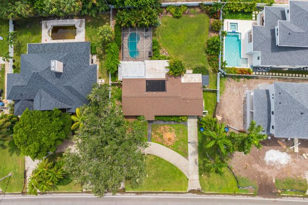 Exterior, Drone