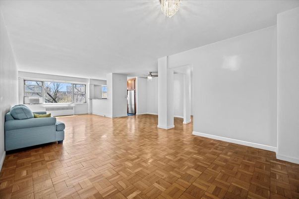 Chandelier, Empty room, Interior, Wood Texture Flooring